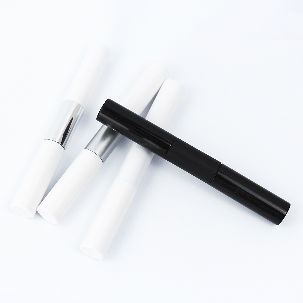Waarom Lash Bond en Seal Lash Glue voor wimperclusters een must-have is voor je make-uptasje