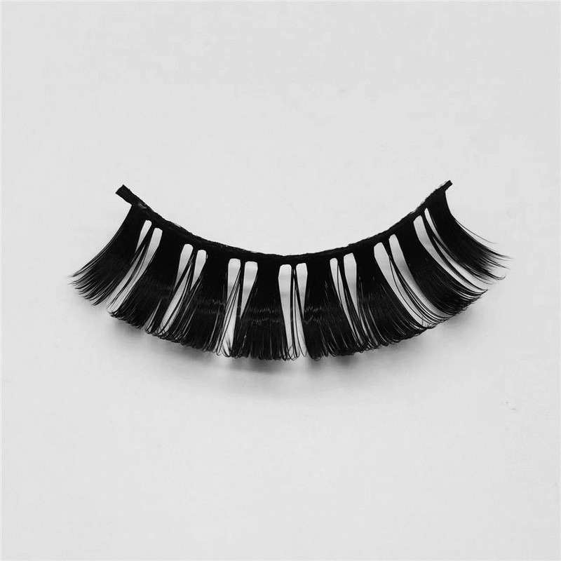 Russian Strip Wimpers D Krullend 15mm